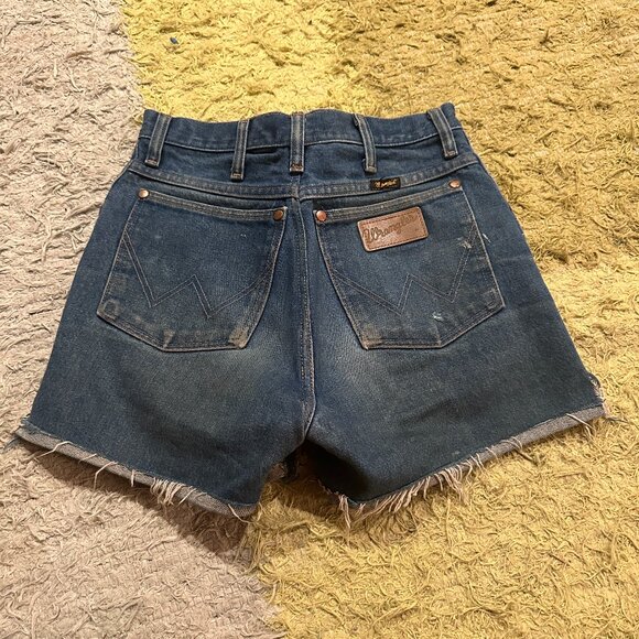 Vintage Cutoff Wrangler Shorts - Picture 1 of 4